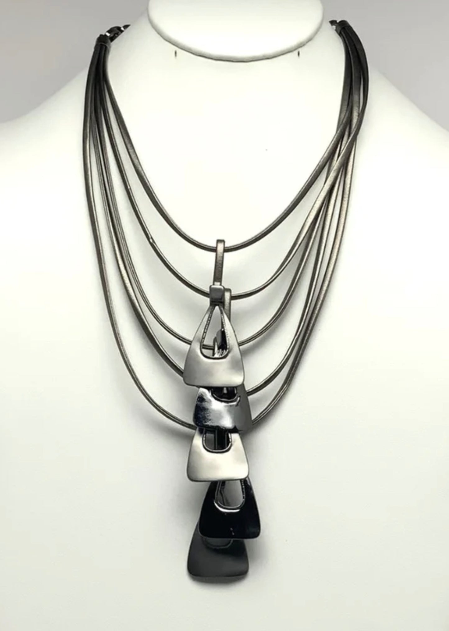 Urban Edge "Bold, Sleek, Unapologetically modern"
